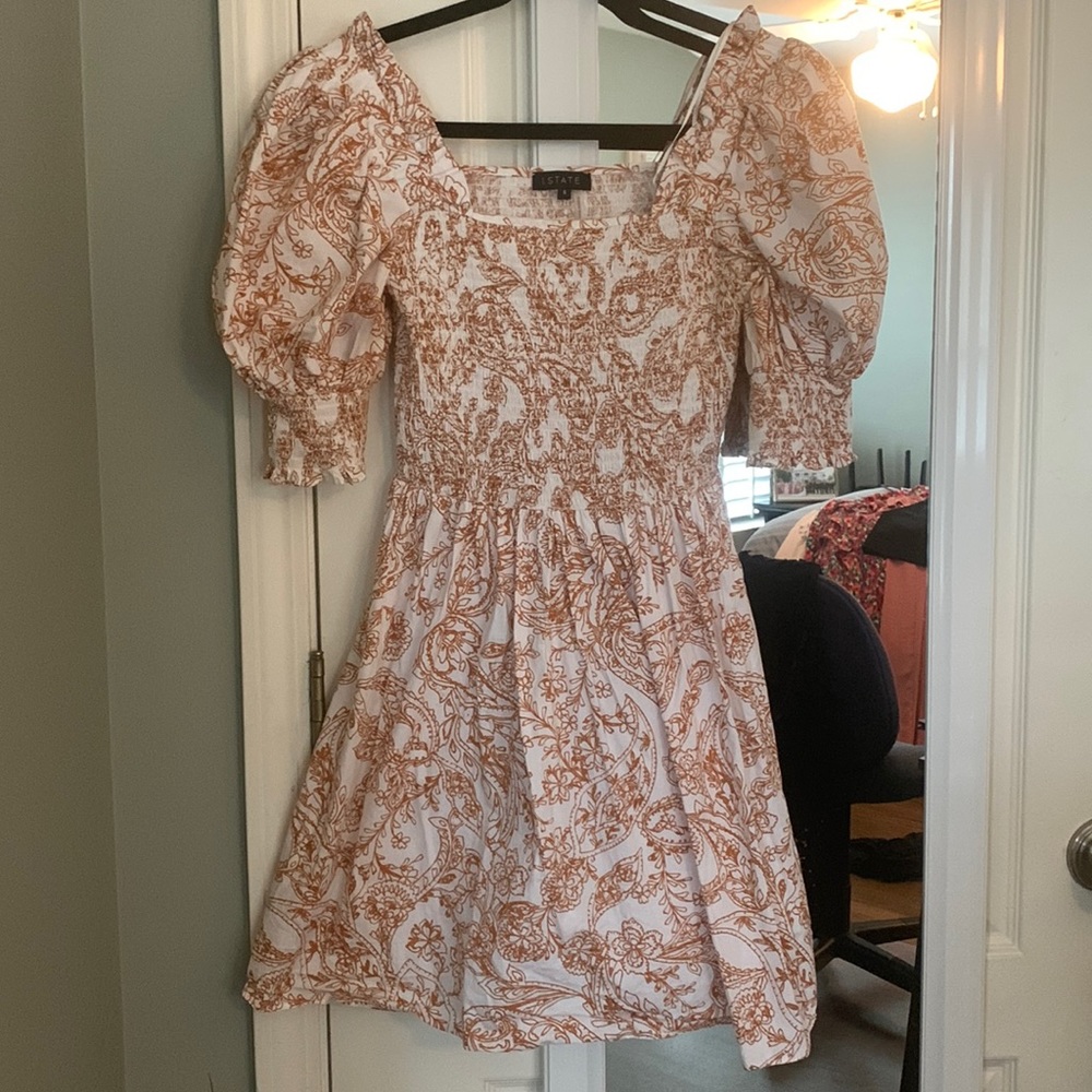1. STATE square neck puff sleeved dress